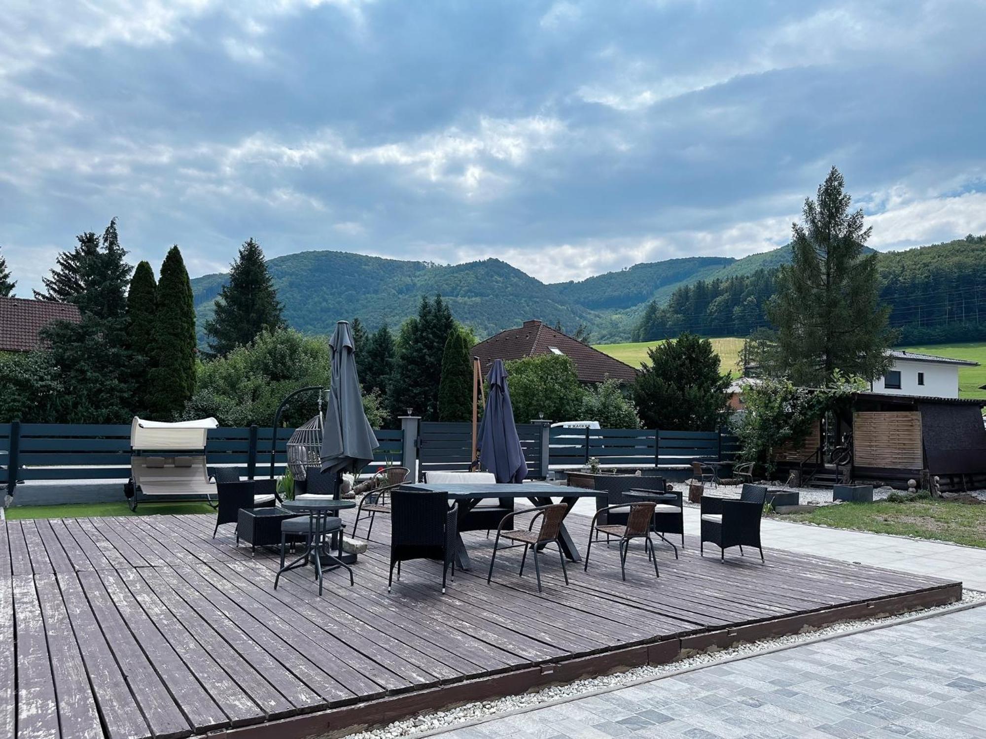 Up Residences Баден Екстериор снимка